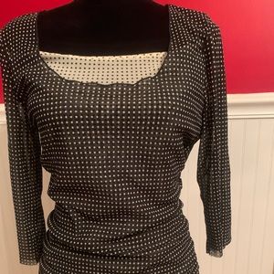 Limited black dot top. Size L